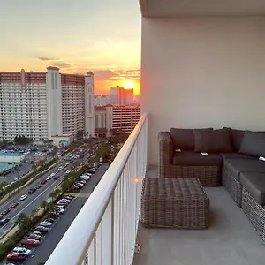 Laketown Wharf Luxury 1 Bedroom Gulf View Hosted By Eastwestgetaway Apartment Panama City Beach