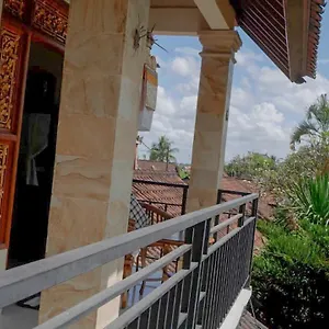 https://arya-homestay.ubudhotelsnow.com